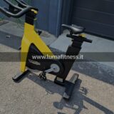 Spin Bike: Technogym Group Cycle Nero Giallo - Image 2