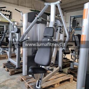 https://lumafitness.it/wp-content/uploads/2026/03/LIFE-FITNESS-CHEST-3-300x300.jpg