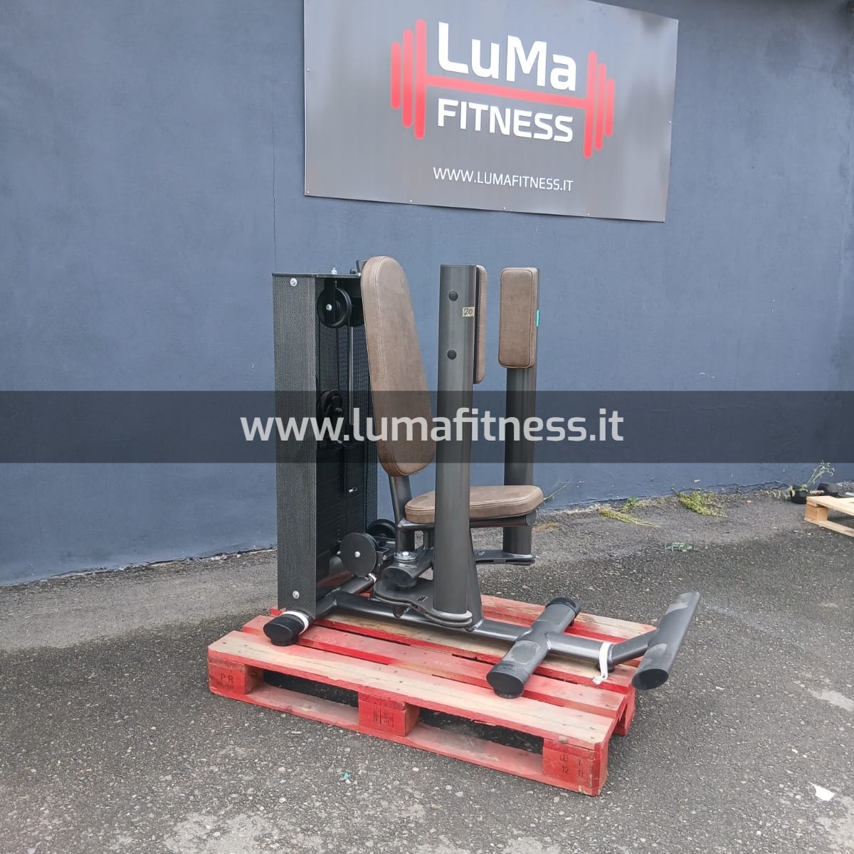 Gym80 Reverse Delt Machine