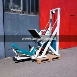 https://lumafitness.it/wp-content/uploads/2026/05/LEG-PRESS-panatta-5-300x300.jpg